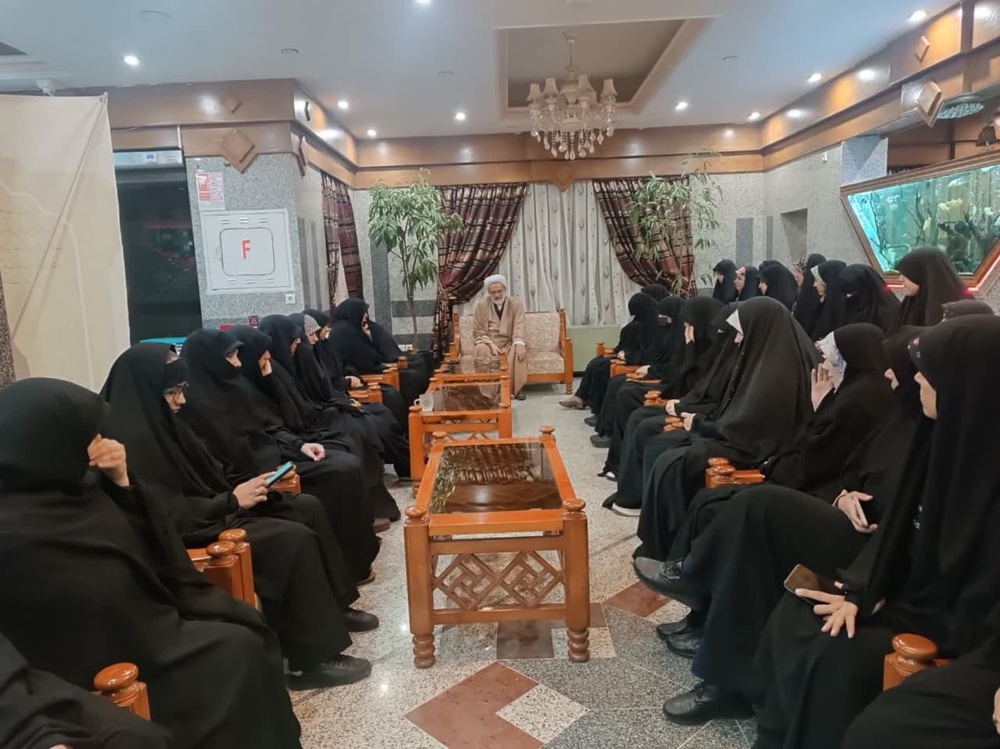 زیارت دعوت الهی است و باید شکرگزار آن باشیم زیارت دعوت الهی است و باید شکرگزار آن باشیم
