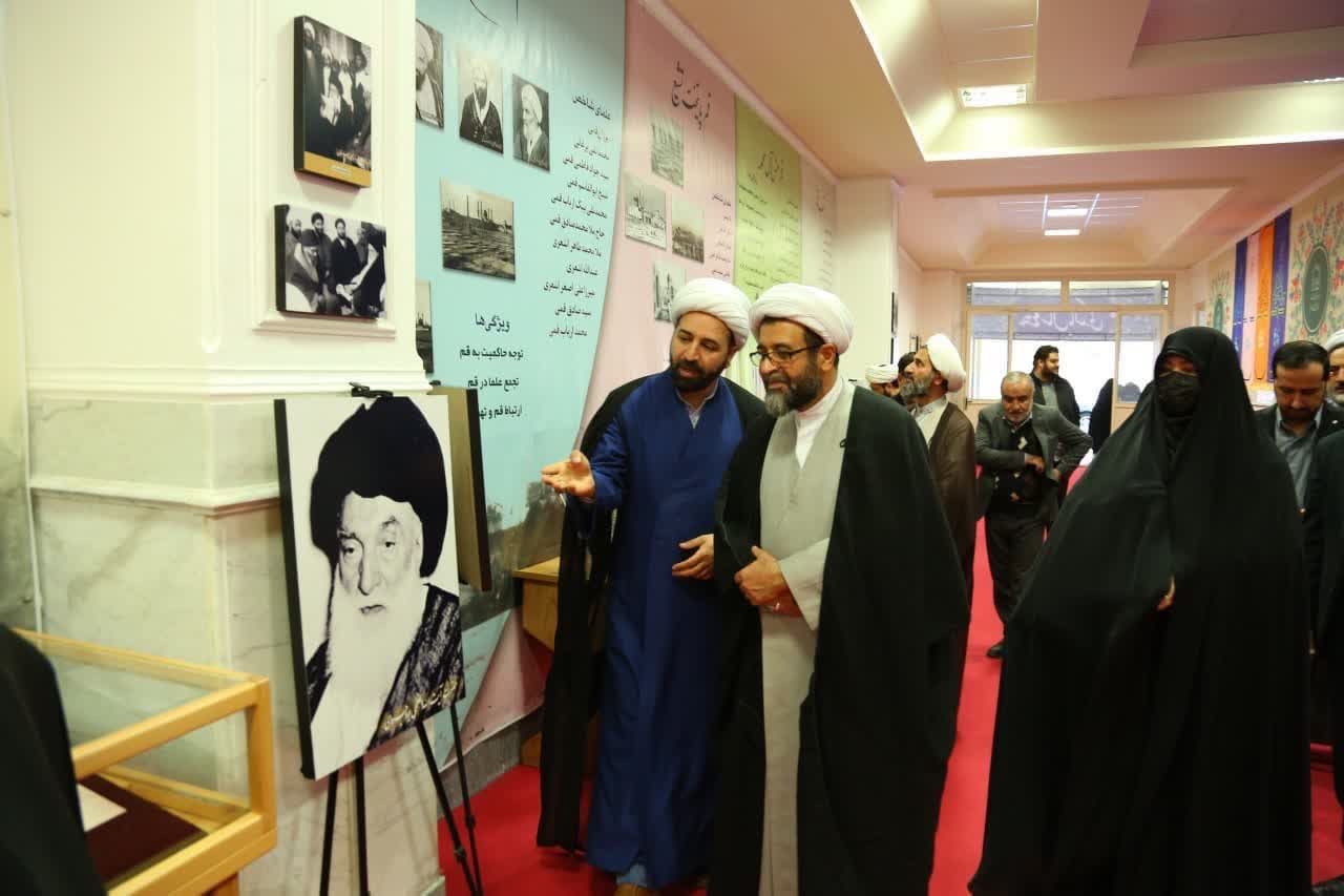 نمایشگاه «۴۰ سال بالندگی» در جامعه الزهرا سلاماللهعلیها افتتاح شد+ عکس