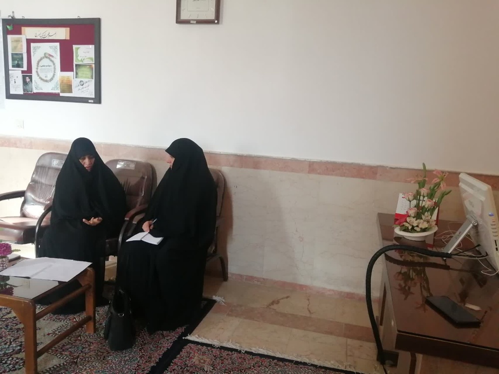 تواضع سبب رشد انسان میشود