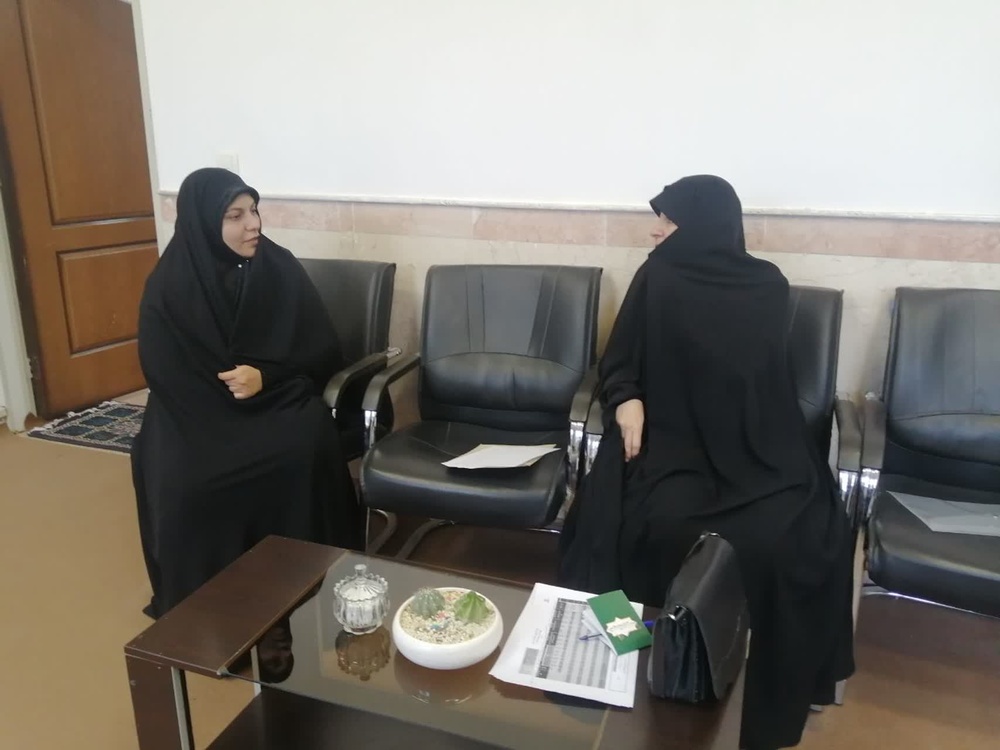 تواضع سبب رشد انسان میشود