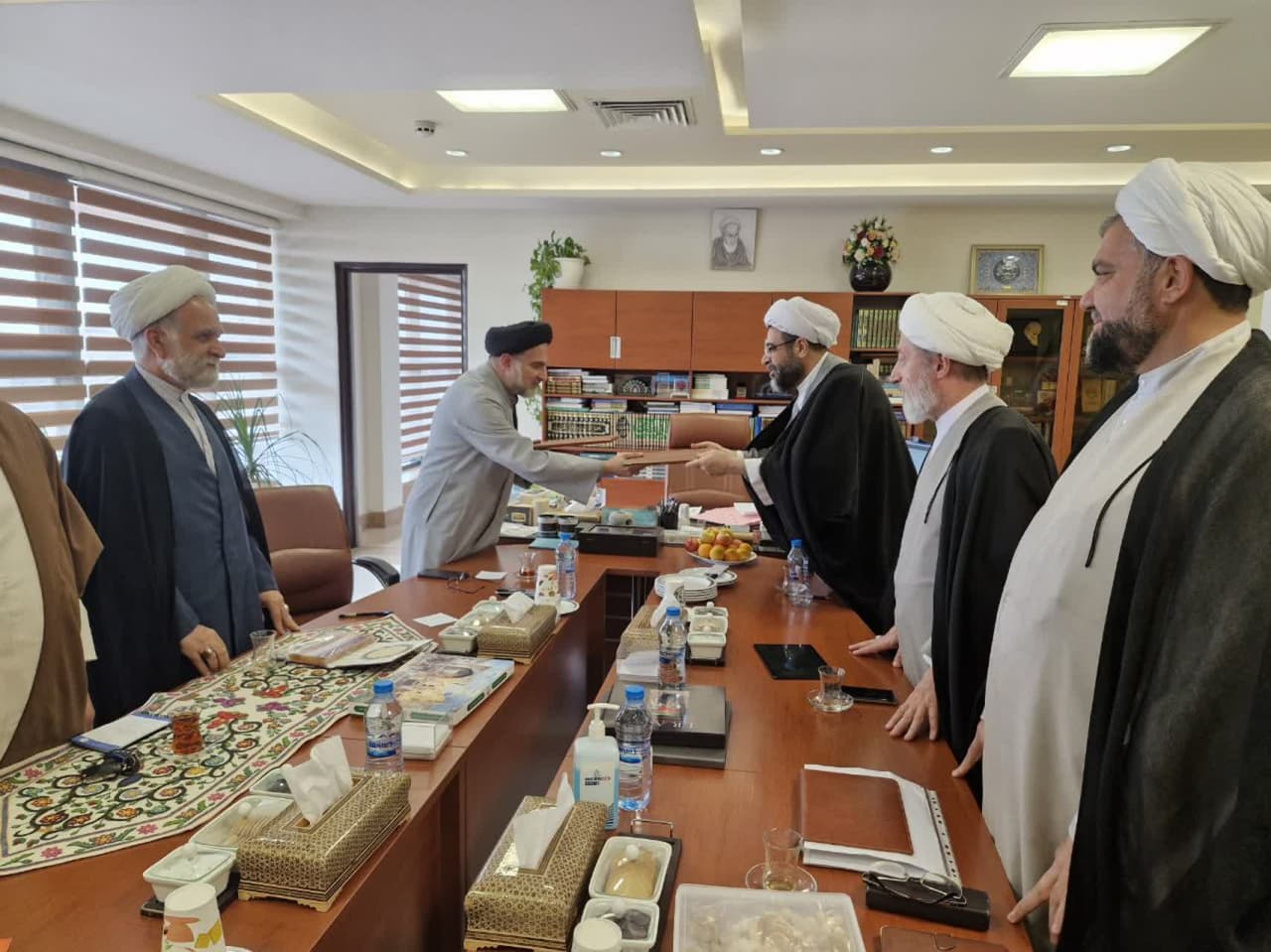 امضای تفاهمنامه همکاری بین سازمان اوقاف و حوزه های علمیه خواهران+ عکس