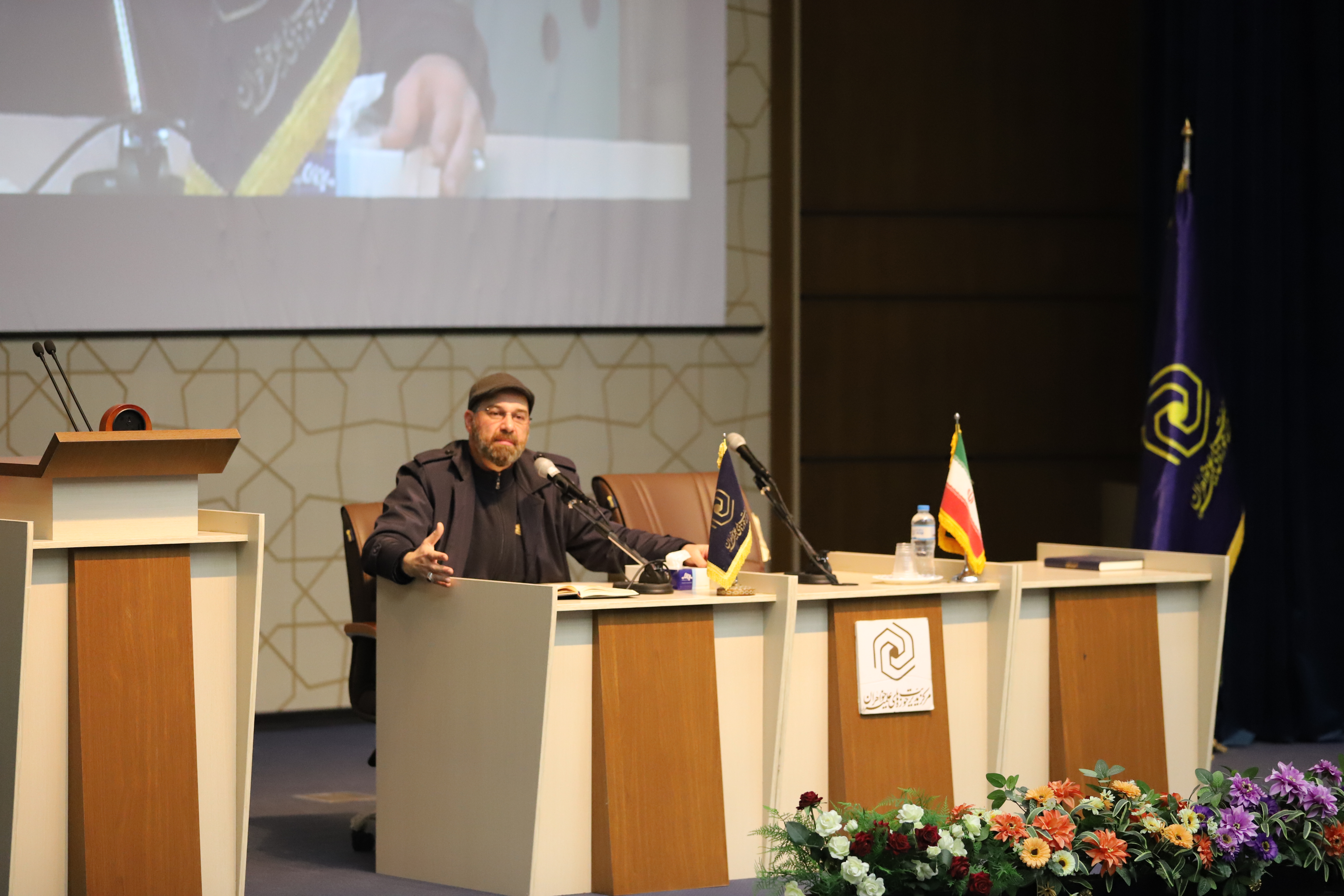 سبک و سیره امیرمؤمنان علی(ع) در فرهنگ زندگانی نهادینه شود