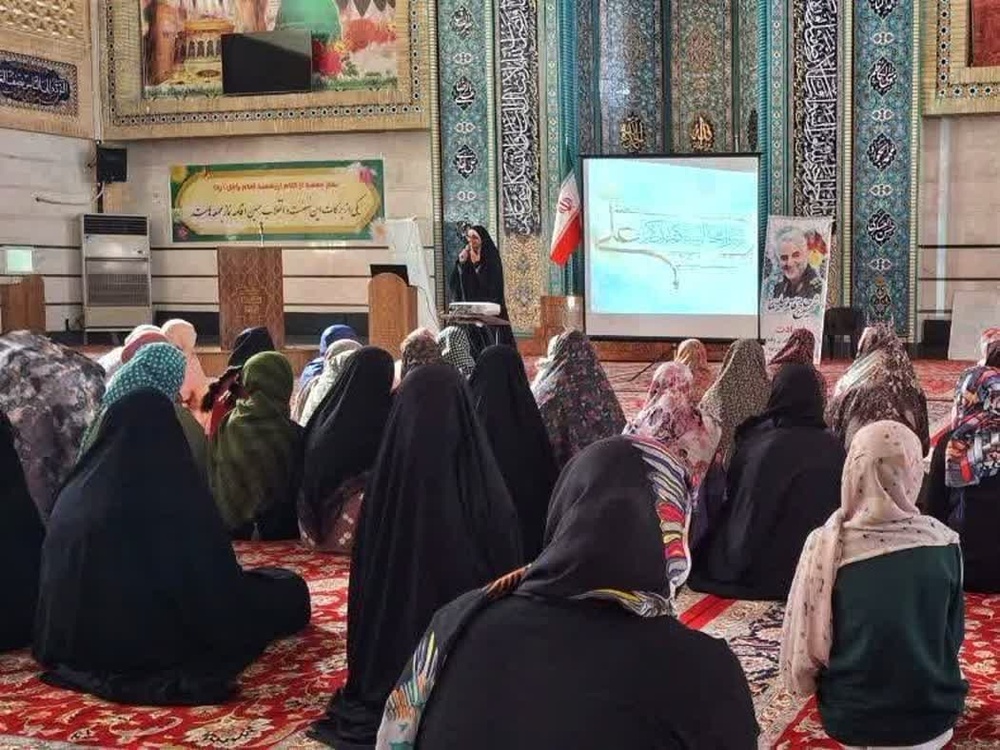برگزاری متفاوت آیین اعتکاف بانوان در مهریز با محوریت هویتیابی و تعامل مؤثر