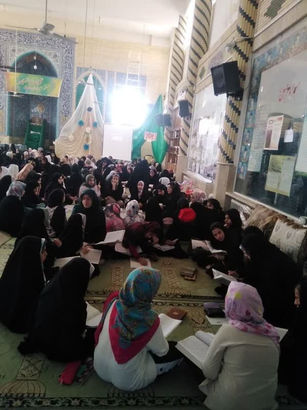 برگزاری متفاوت آیین اعتکاف بانوان در مهریز با محوریت هویتیابی و تعامل مؤثر