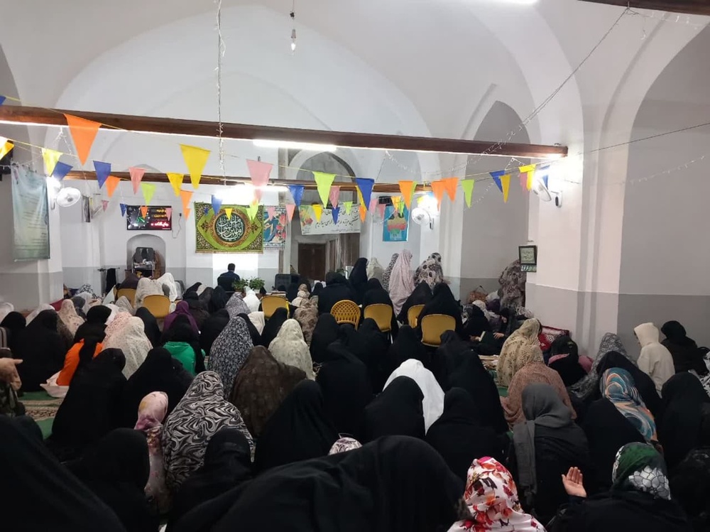 حوزههای علمیه همراه همیشگی با لحظههای ناب با خدا