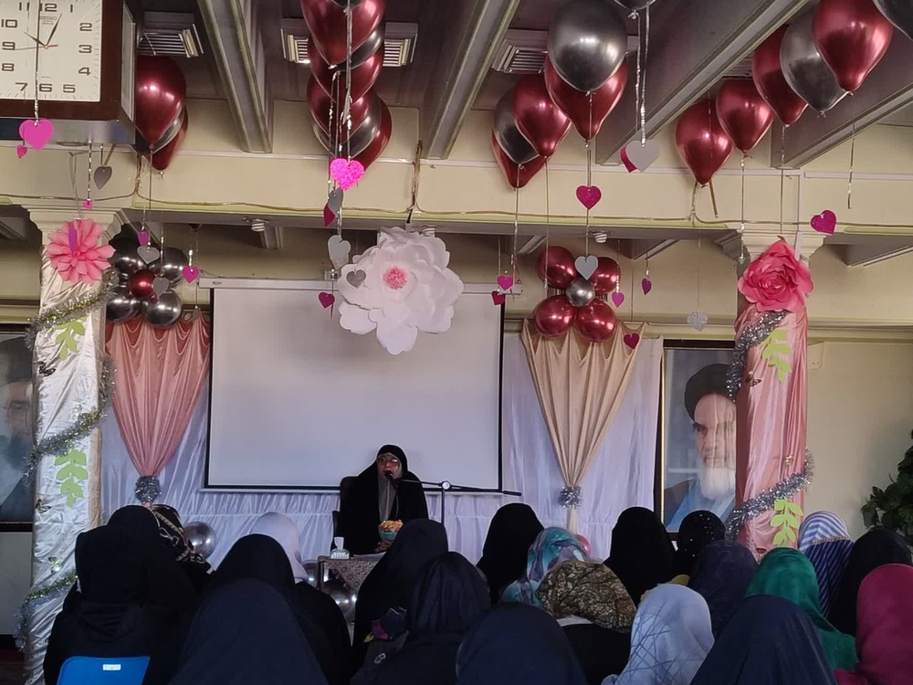 نقش حوزه علمیه خواهران همدان در تصمیمگیریهای شهر