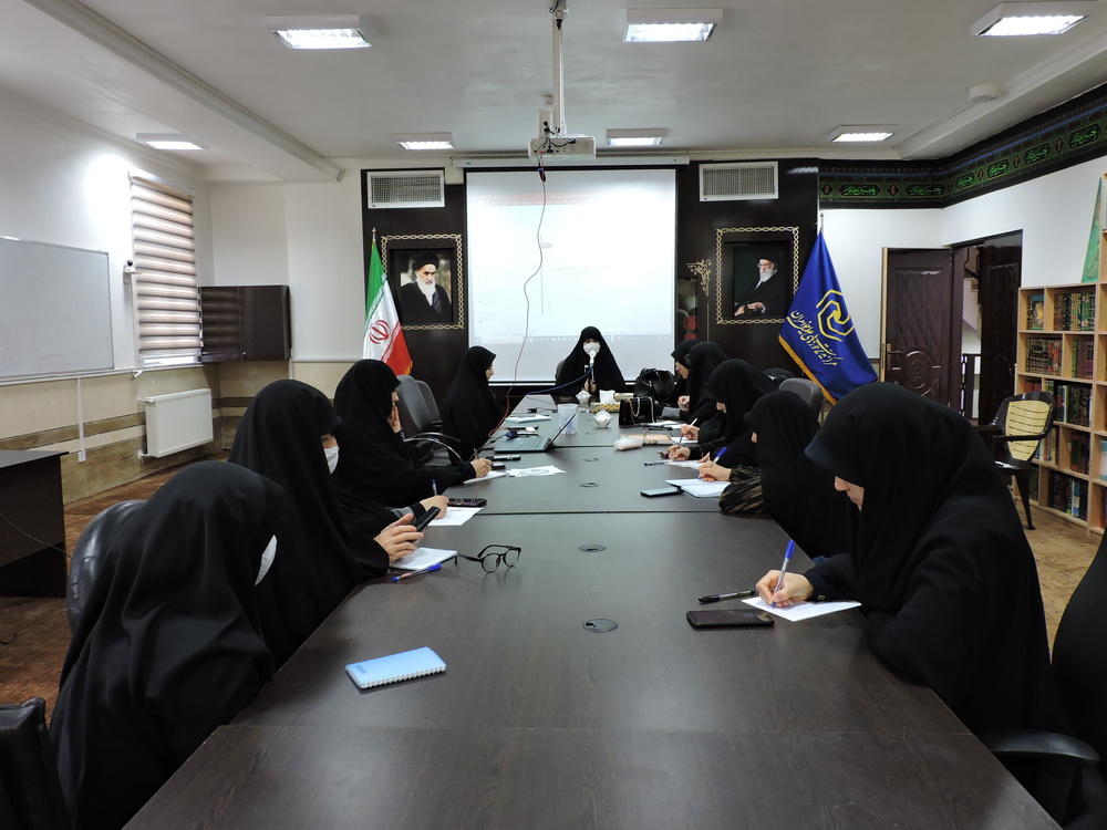 برگزاری کارگاه تربیت مربی مقالهنویسی با استفاده از هوش مصنوعی