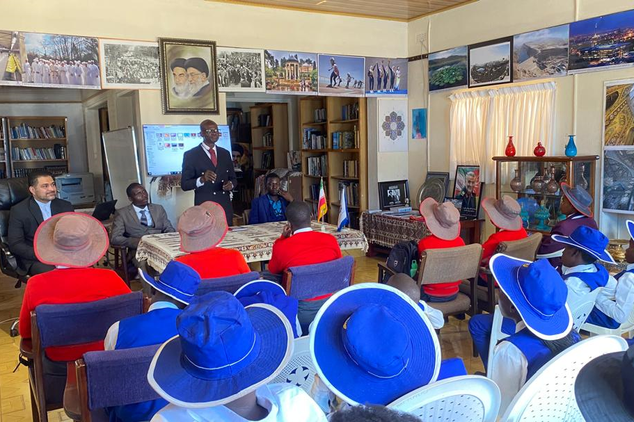 دانشآموزان زیمبابوهای با انقلاب اسلامی ایران آشنا شدند