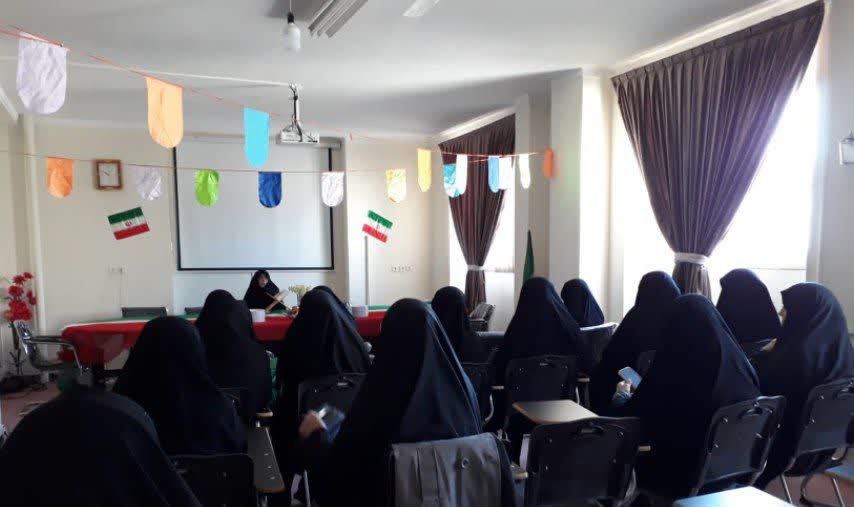 در نشستی نقش روحانیت در شکلگیری و پیروزی انقلاب بررسی شد در نشستی نقش روحانیت در شکلگیری و پیروزی انقلاب بررسی شد