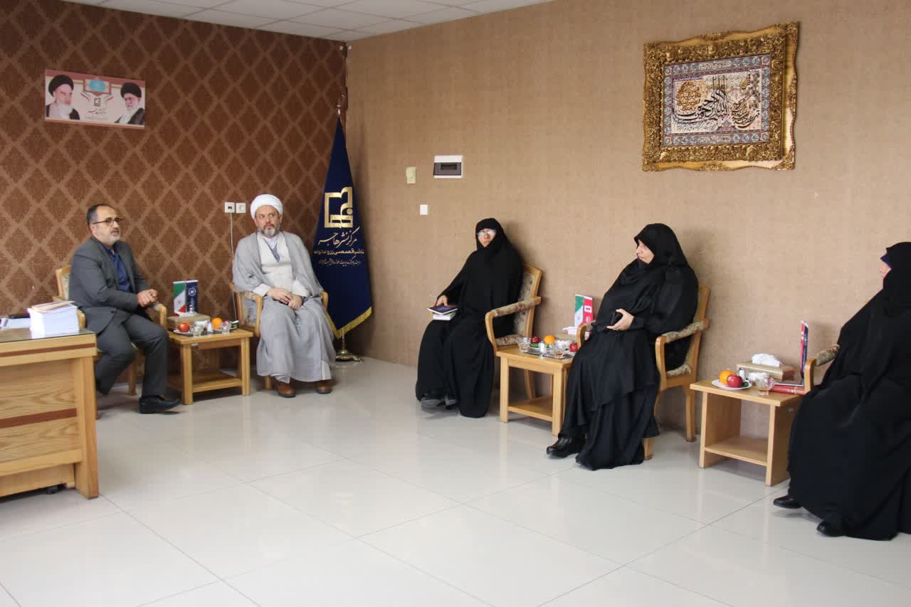 رونمایی از سامانههای جدید چاپ آثار مرکز نشر هاجر/ امضای تفاهمنامه همکاری با حوزه علمیه خواهران سمنان