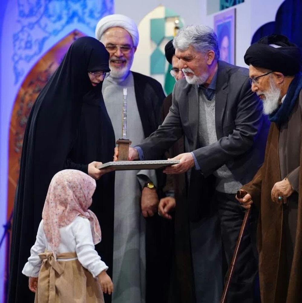 نظم و استمرار همراه با علاقه، سه کلید حفظ قرآن