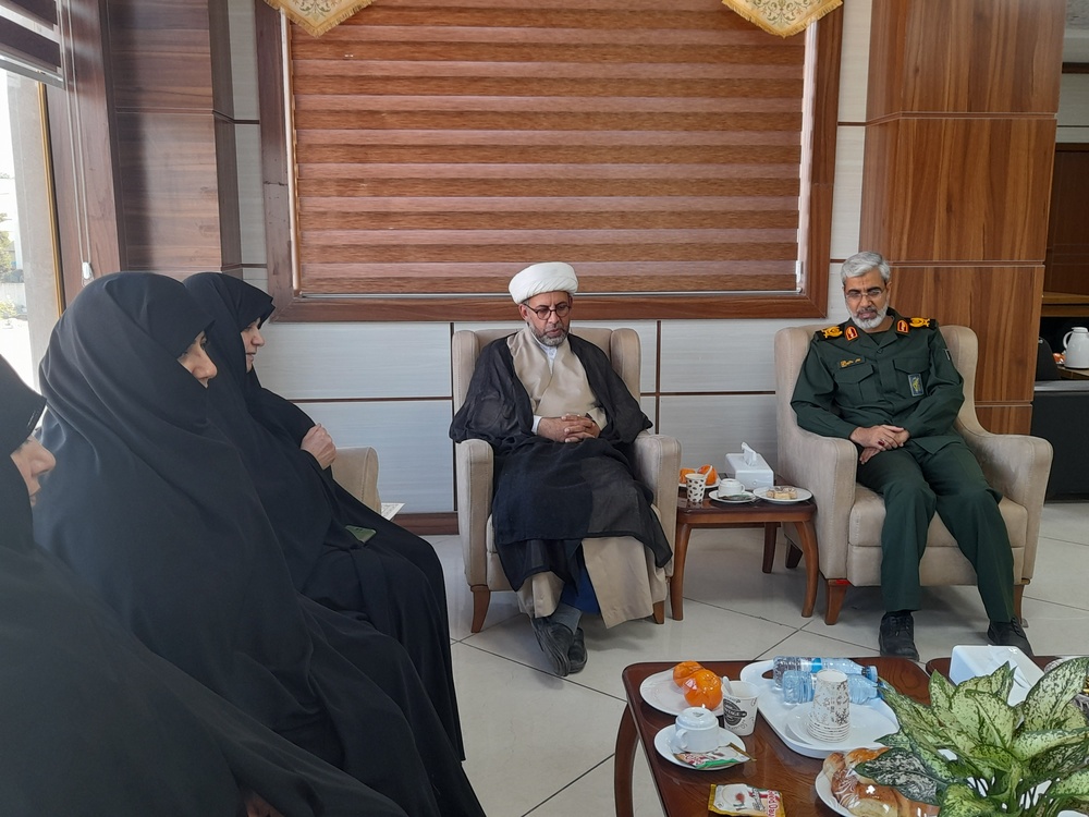 طلاب حوزههای علمیه پاسداران واقعی انقلاب اسلامی هستند