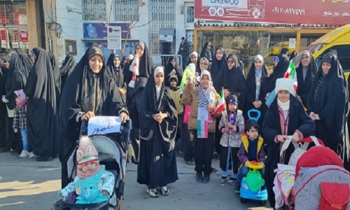 تصاویر/ حضور پرشور طلاب حوزههای علمیه خواهران تابعه مدیریت استان قم در جشن باشکوه سالروز پیروزی انقلاب