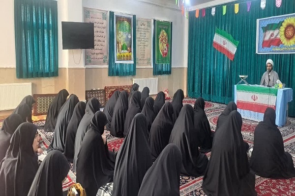 دستاوردهای انقلاب اسلامی به نسل جدید تبیین شود