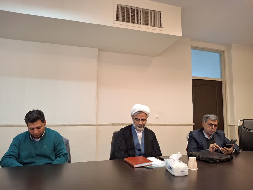 بررسی پروژههای عمرانی و تقویت همکاری در جلسه هیئت مدیره جامعه خیرین حوزههای علمیه خواهران