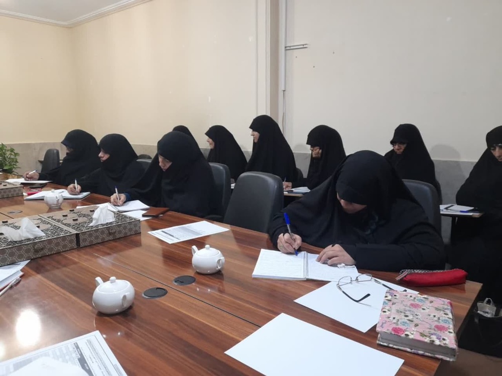 برگزاری دوره «پاسخ به شبهات زن و خانواده» به همت مدیریت حوزه علمیه خواهران بندرعباس