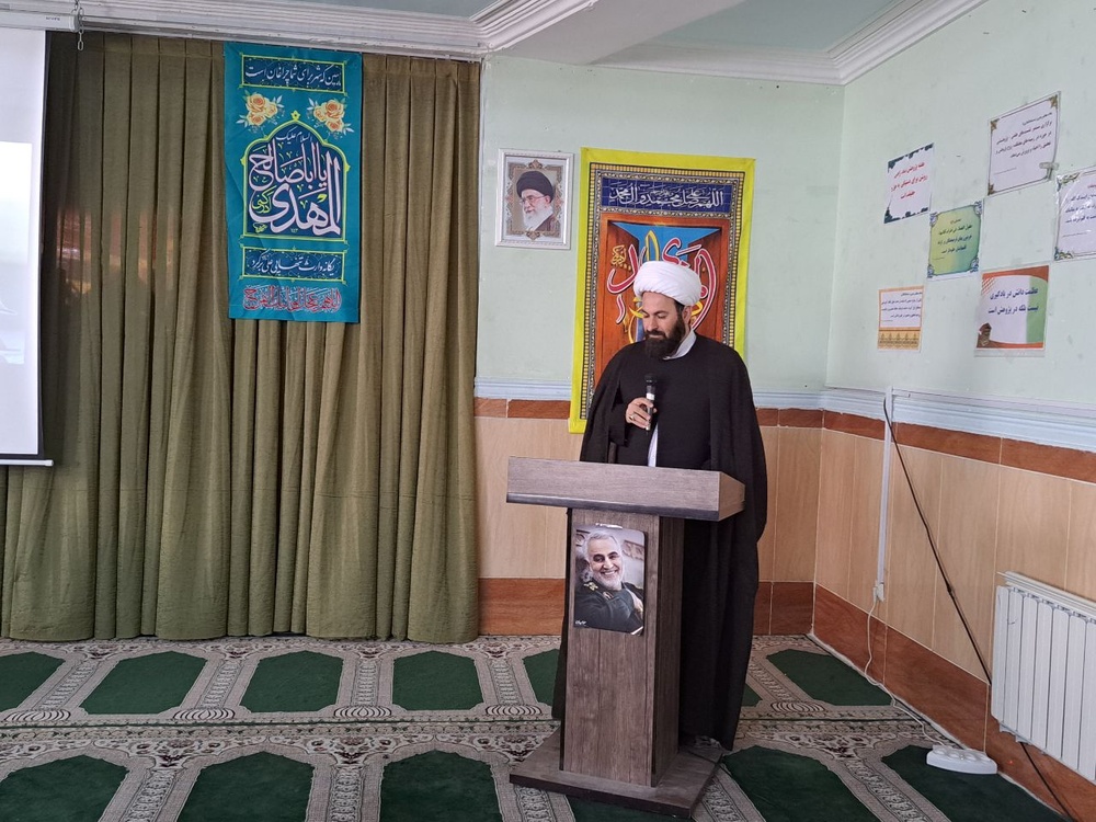 برگزاری آیین اختتامیه اولین جشنواره استانی بانوی کرامت در استان ایلام