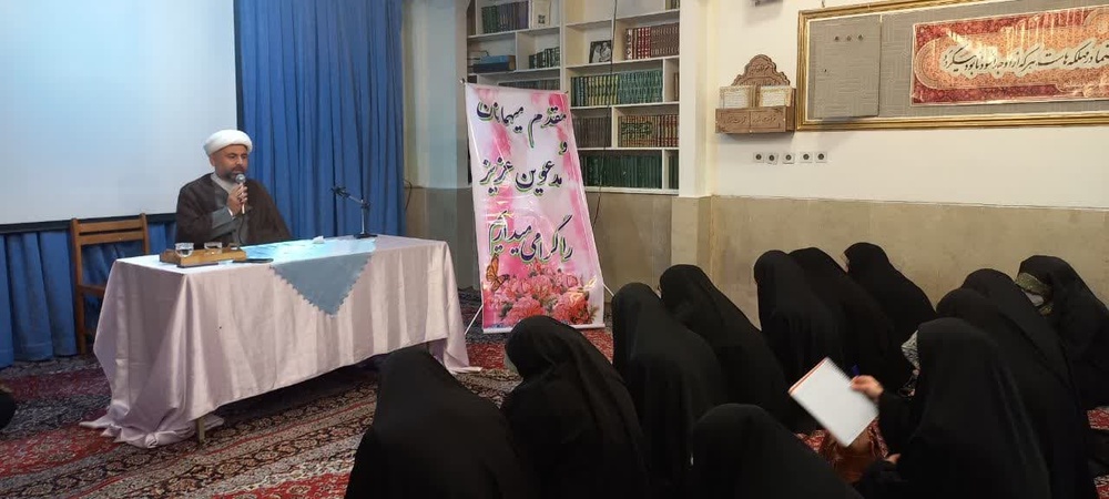 برگزاری نشست معارفی مهدوی درمدرسه علمیه الزهرا (س) اسلامشهر برگزاری نشست معارفی مهدوی درمدرسه علمیه الزهرا (س) اسلامشهر