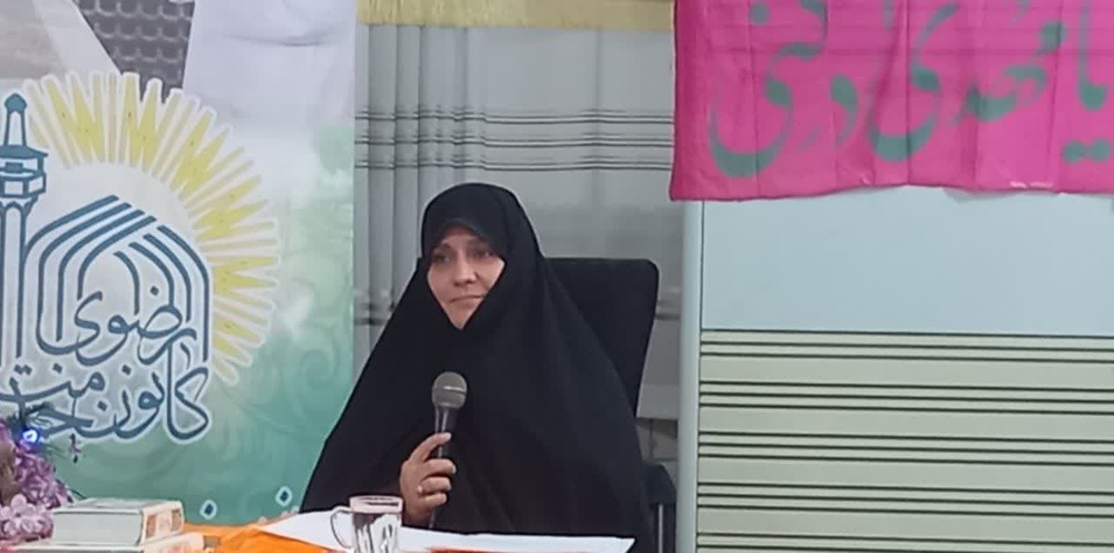 اعتقاد به مهدویت و وجود مقدس موعود امید را در دلها زنده میکند اعتقاد به مهدویت و وجود مقدس موعود امید را در دلها زنده میکند