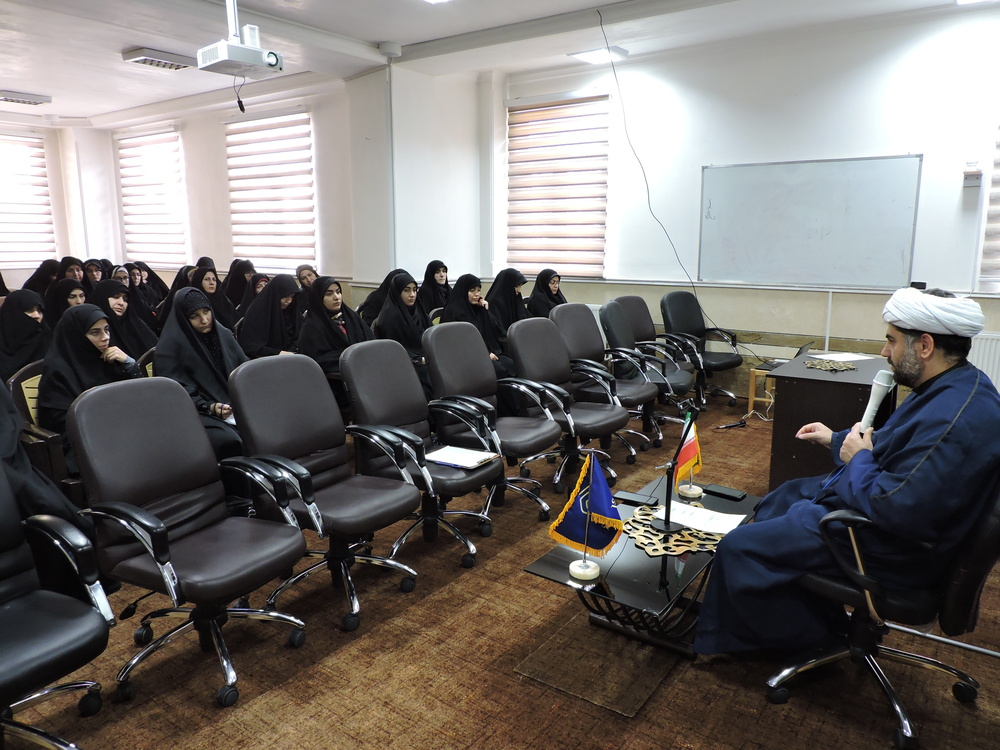 اساس و پایه تمام مسائل دینی، تبلیغ، تدریس و پژوهش است