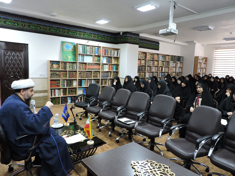 اساس و پایه تمام مسائل دینی، تبلیغ، تدریس و پژوهش است