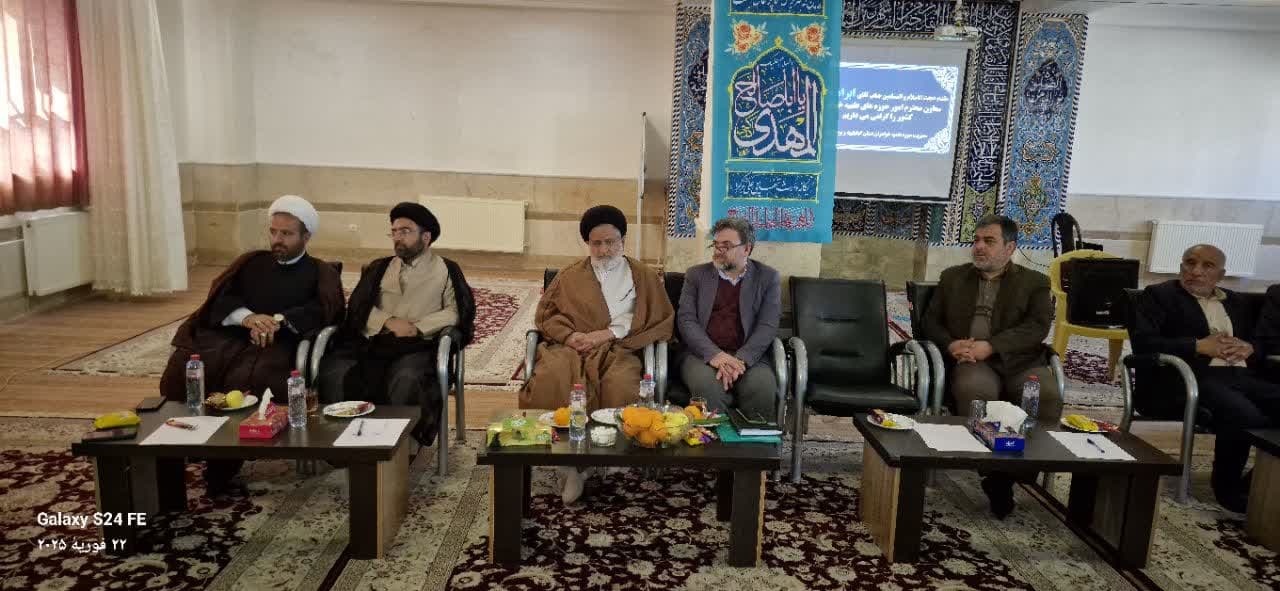 هدف حوزههای علمیه خواهران، تربیت طلاب مجتهده و نظریهپرداز است