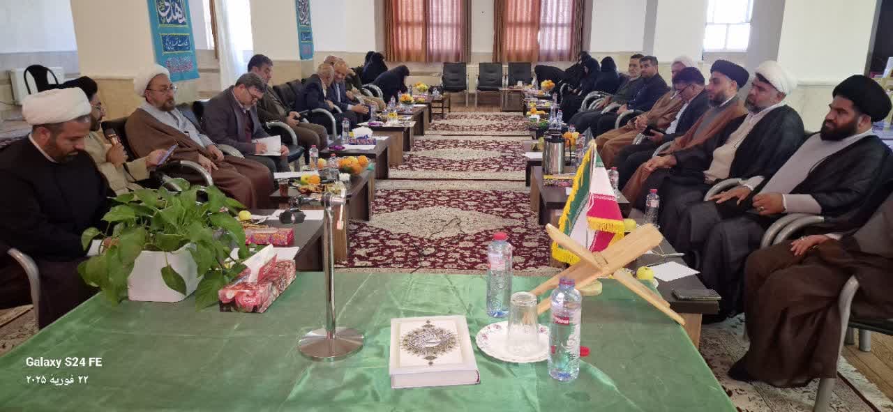 هدف حوزههای علمیه خواهران، تربیت طلاب مجتهده و نظریهپرداز است