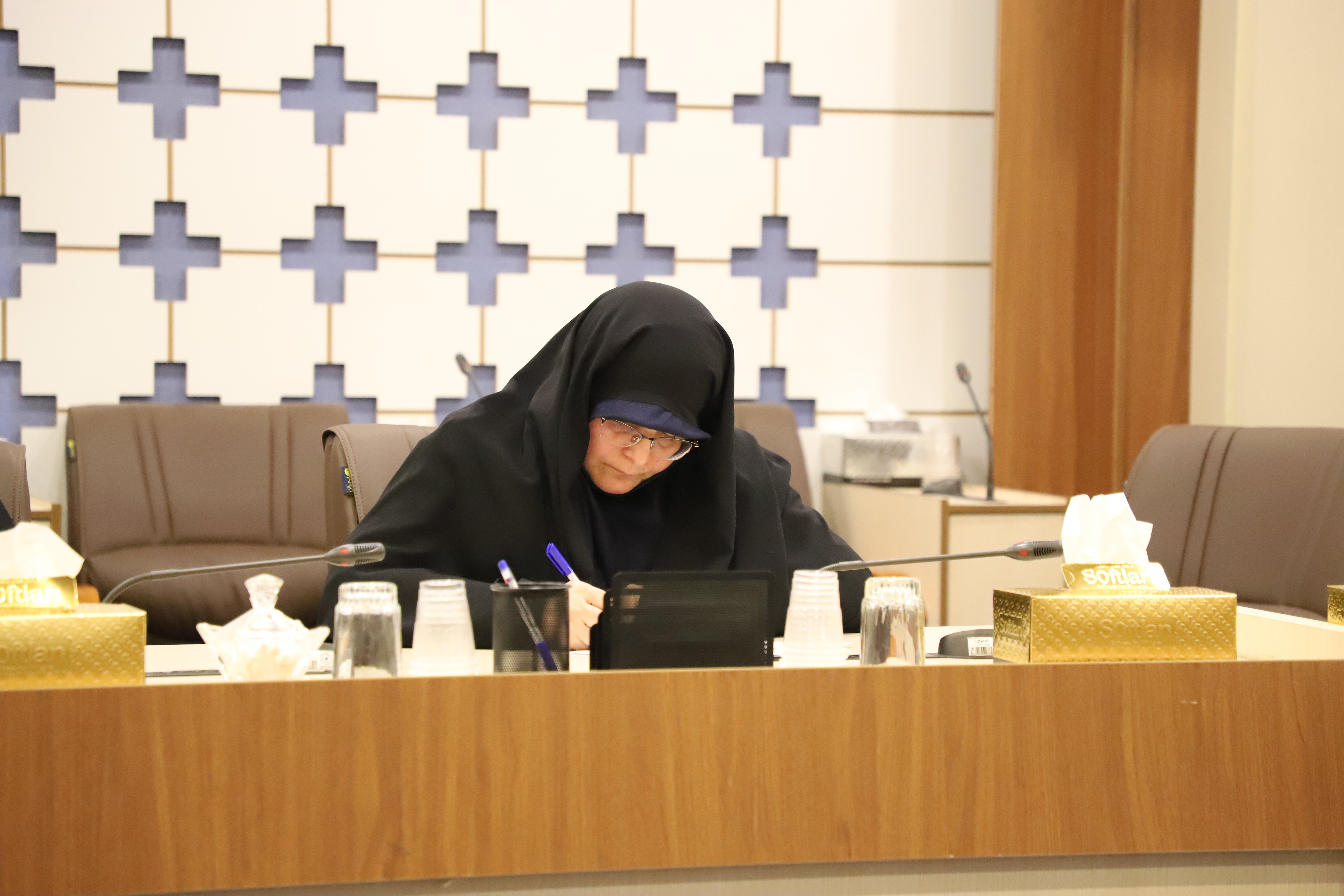 تحول در نظام آموزشی حوزههای علمیه خواهران با هدف تربیت طلاب مجتهده و رفع چالشهای پیشرو