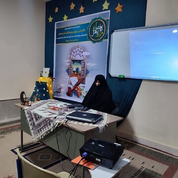 طلاب مهر و محبت به مردم را سرلوحه کار خود کنند