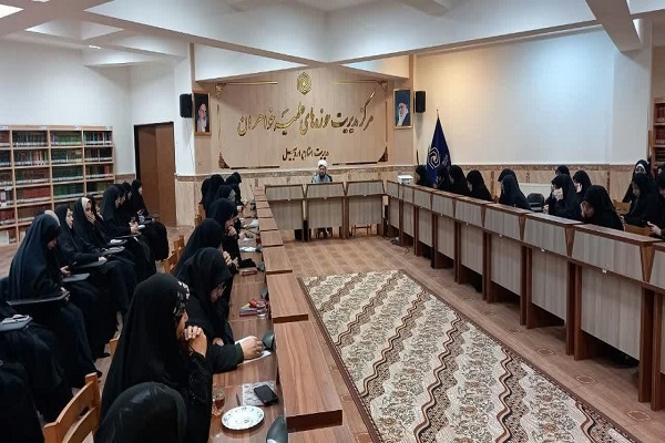 پویش «زندگی با آیهها» محور عملیات مبلغان در ماه رمضان باشد