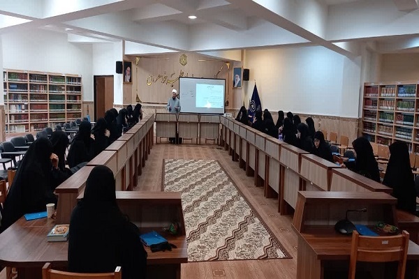 برگزار کارگاه پژوهشی «روش تحقیق در علوم انسانی با تأکید بر روش تحلیل محتوا» در اردبیل