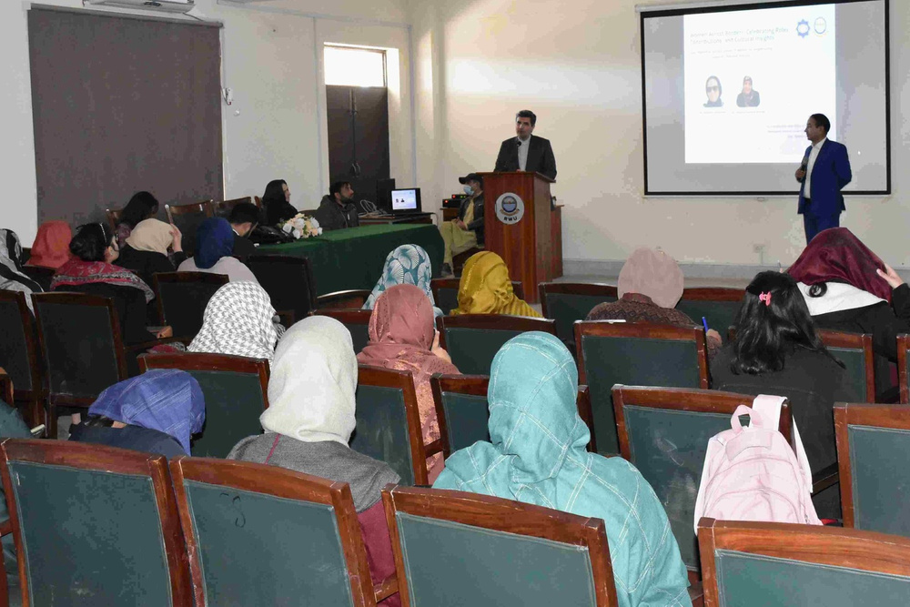 حضرت خدیجه(س) الگوی اخلاق در تاریخ اسلام است