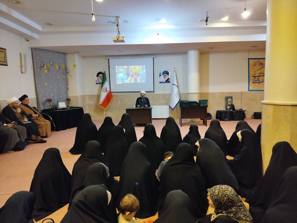 دیدار مدیر حوزه علمیه خواهران استان تهران با امام جمعه شهرستان شهریار