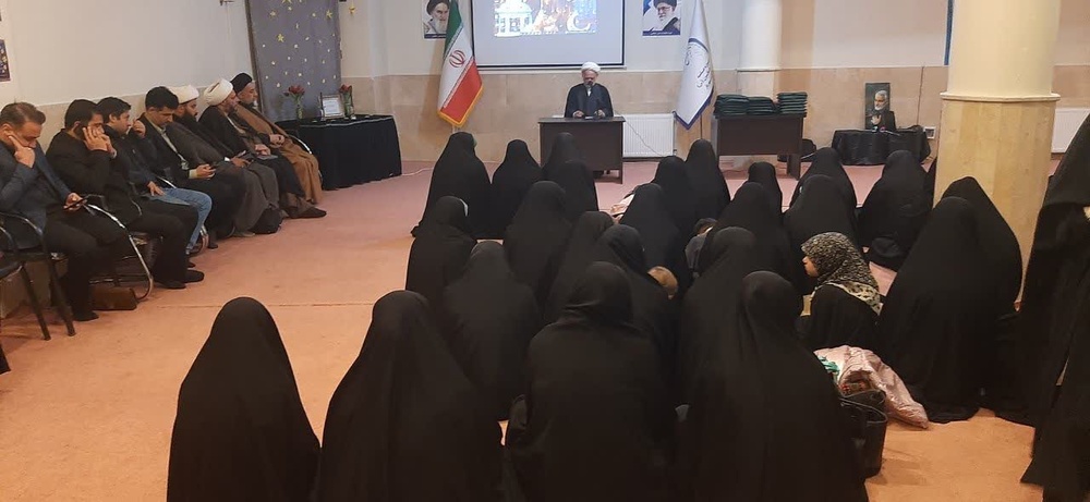 دیدار مدیر حوزه علمیه خواهران استان تهران با امام جمعه شهرستان شهریار