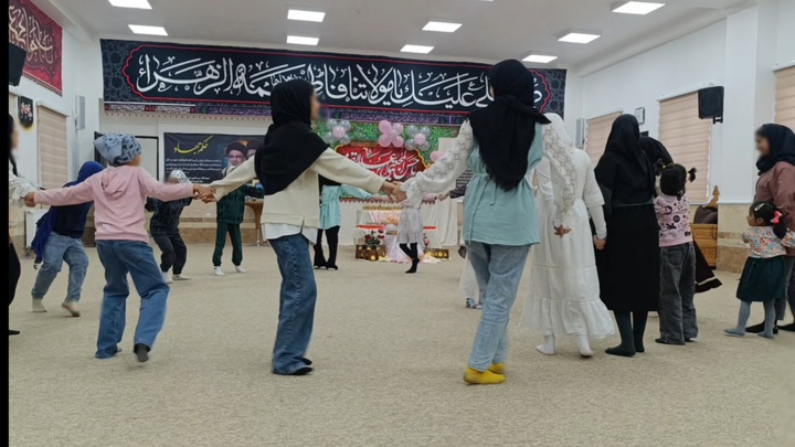 تصاویر/ ضیافت افطاری کودکان بهزیستی در حوزه علمیه خواهران بوشهر