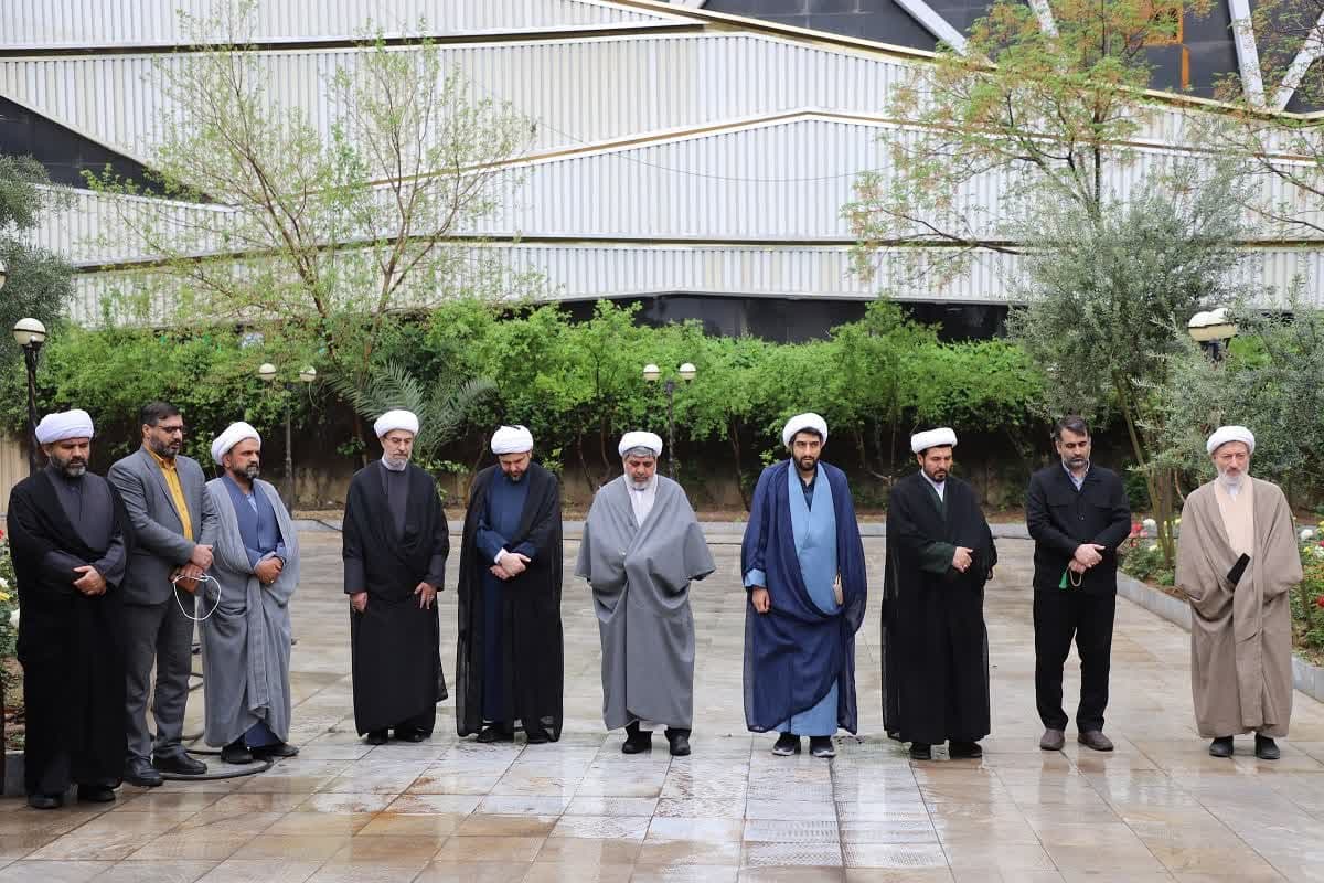 تمشیت حوزههای علمیه خواهران بر مبنای آموزههای دینی استوار است