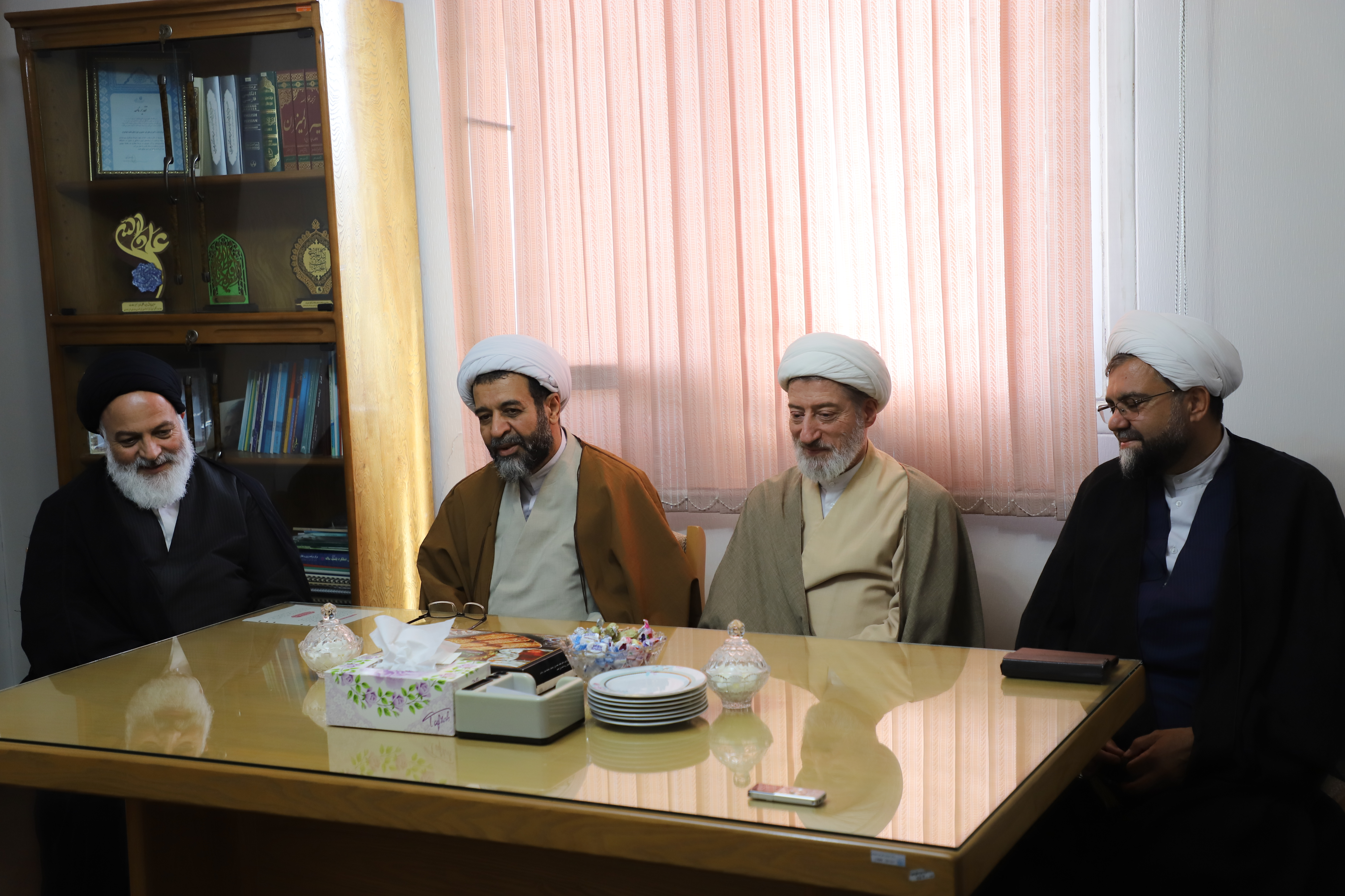 ارتباط معاونین ستادی با مرکز آموزشهای غیرحضوری حوزههای علمیه خواهران تقویت شود