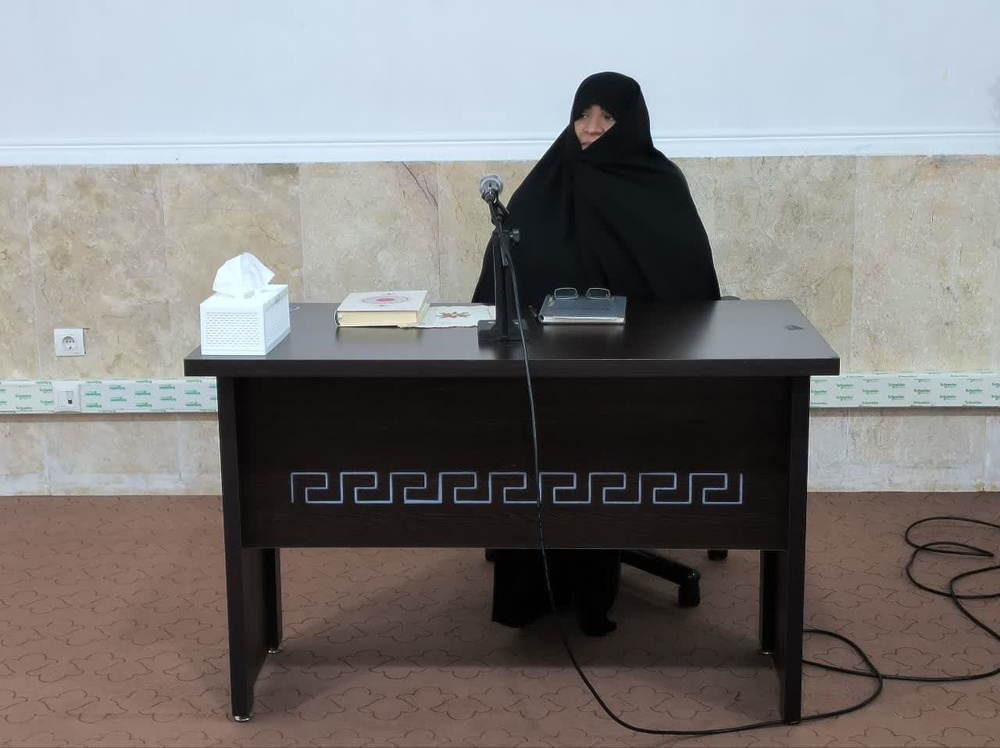 محاسبه نفس چراغ راهی برای رسیدن به کمال و تعالی است 