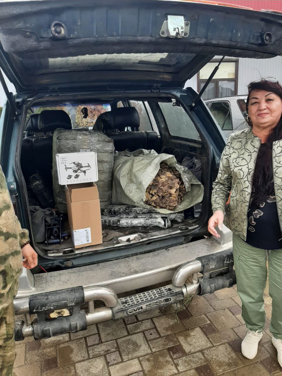 زنان روسی، با جمعآوری کمکهای داوطلبانه به مصاف مقابله با آمریکا رفتند