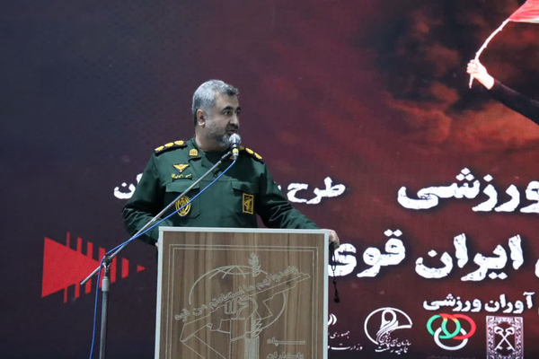 بدرقه باشکوه بانوان بسیجی رشت در جشنواره «ایران قوی»