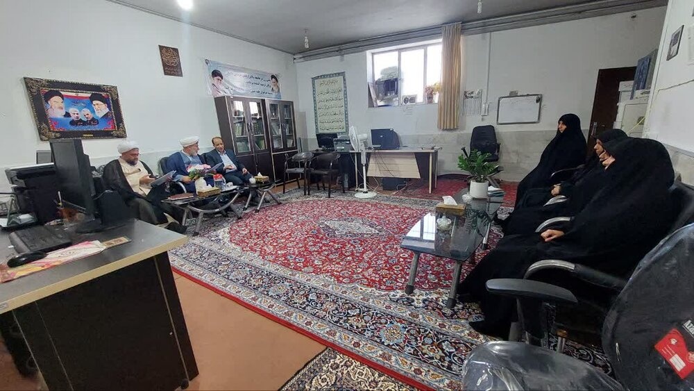 بازدید معاون منابع انسانی و پشتیبانی حوزه‌های علمیه خواهران کشور از پروژه عمرانی مدرسه علمیه فاطمیه اشکذر