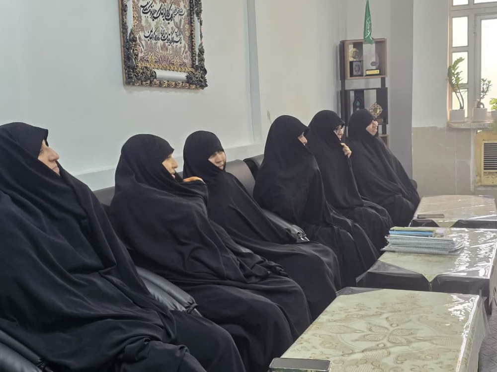 بانوان نخبه، امت واحد در تمدنسازی هستند