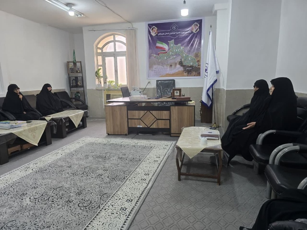 بانوان نخبه، امت واحد در تمدنسازی هستند