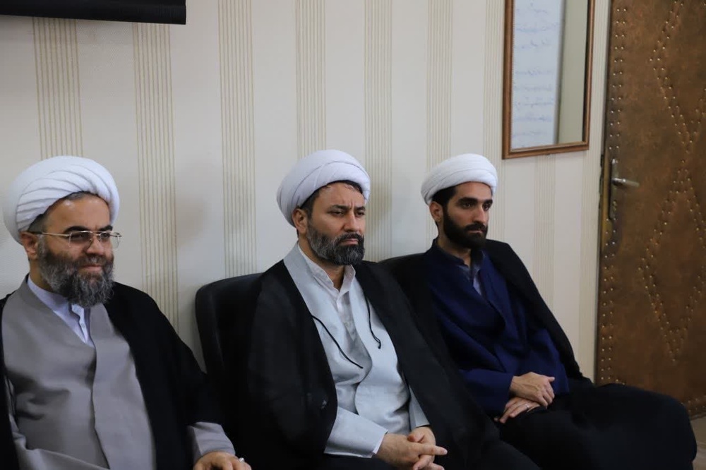 تقویت همکاریهای حوزه علمیه و آموزش و پرورش استان کردستان