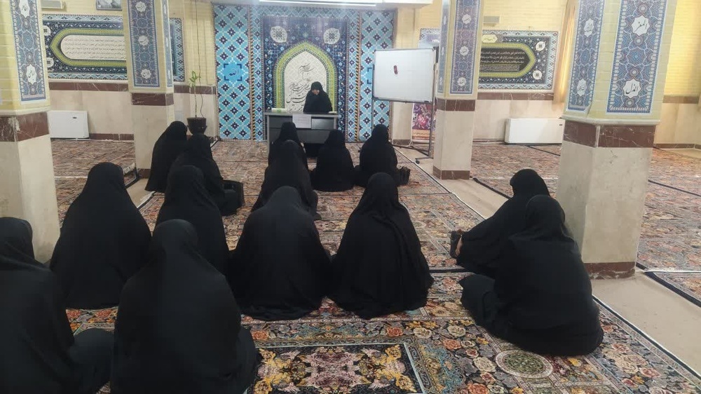 بازدید دانشآموزان از حوزه علمیه کامیاران بازدید دانشآموزان از حوزه علمیه کامیاران