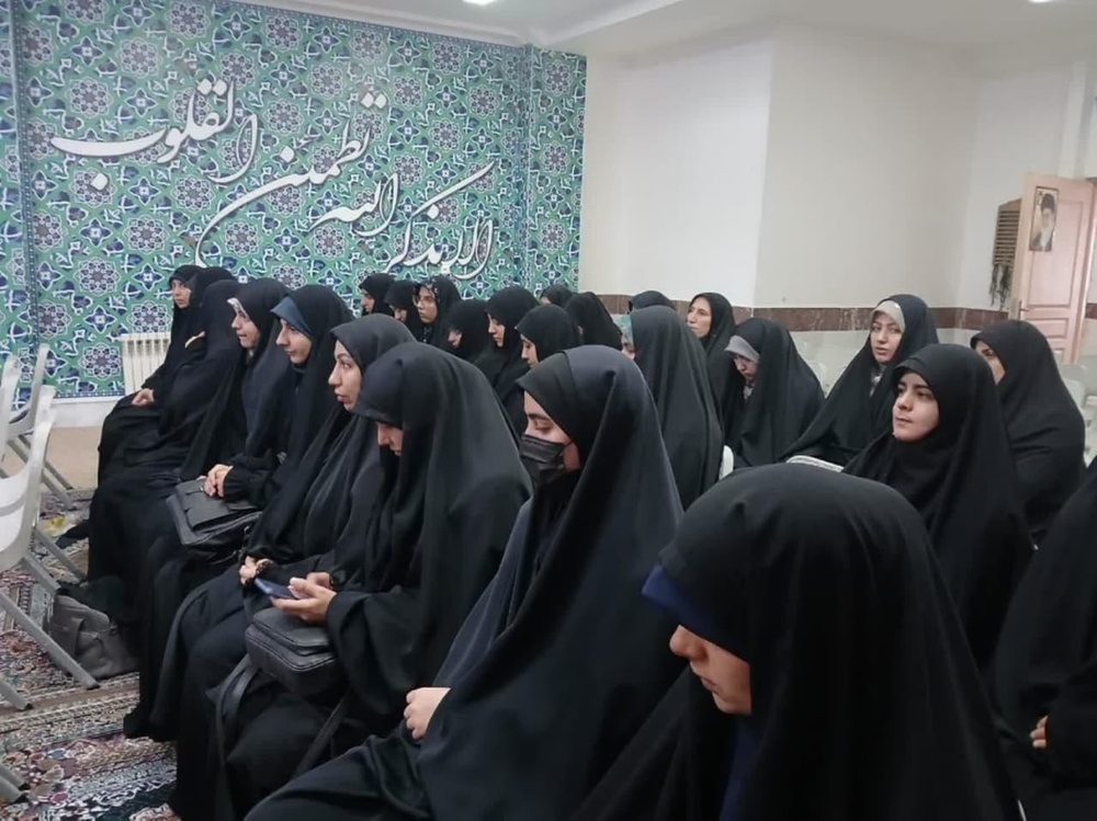 بازدید جامع مدیر حوزه‌های علمیه خواهران استان کردستان از مرکز تخصصی الزهرا (سلام‌الله‌علیها)