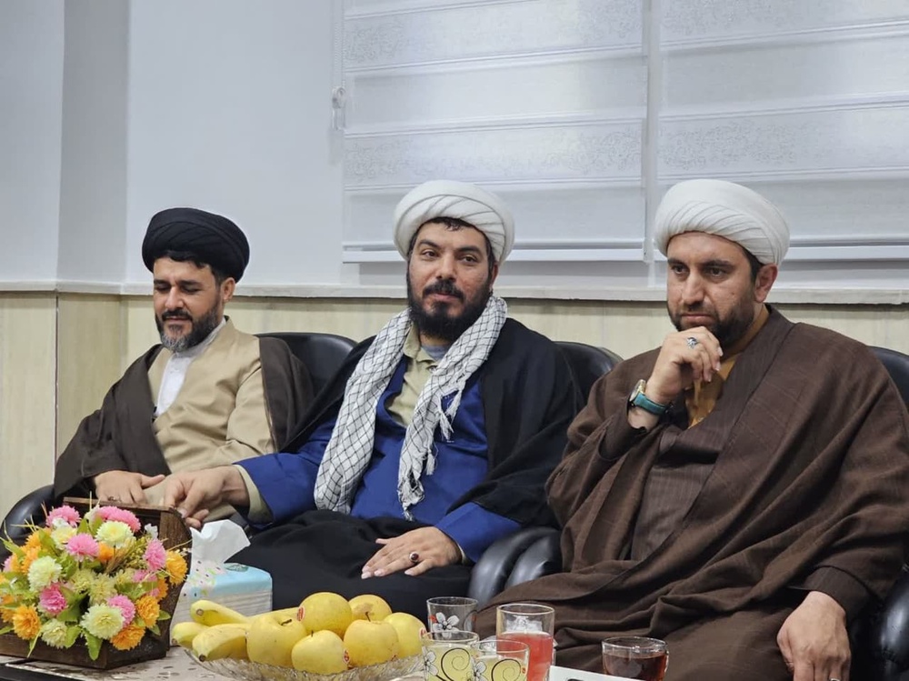 بازدید نماینده ولی‌فقیه از مدرسه علمیه خواهران سقز و برگزاری آیین بزرگداشت میلاد حضرت معصومه (سلام الله علیها)  