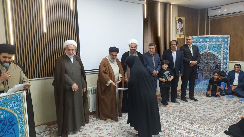 بازدید نماینده ولی‌فقیه از مدرسه علمیه خواهران سقز و برگزاری آیین بزرگداشت میلاد حضرت معصومه (سلام الله علیها)  