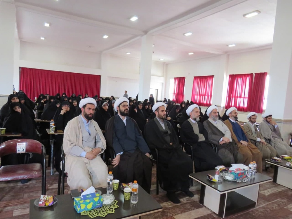 برررسی ویژگیهای انسانهای عاقل از دیدگاه امام رضا (ع) برررسی ویژگیهای انسانهای عاقل از دیدگاه امام رضا (ع)