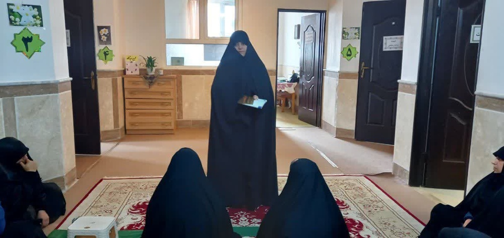 بررسی جایگاه علمی و معنوی حضرت معصومه(س)
